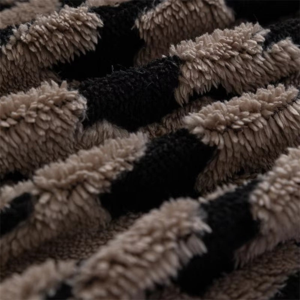 Stylla Houndstooth Plush Sofa Throw