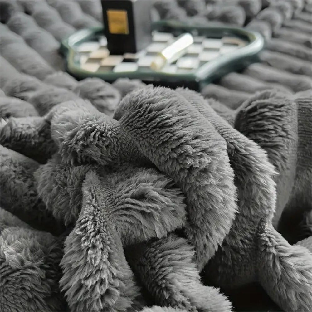 Softra Chunky Ribbed Plush Blanket